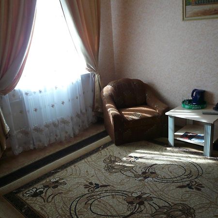 Gostiniy Dvor Hotel Vinnytsia Exterior photo