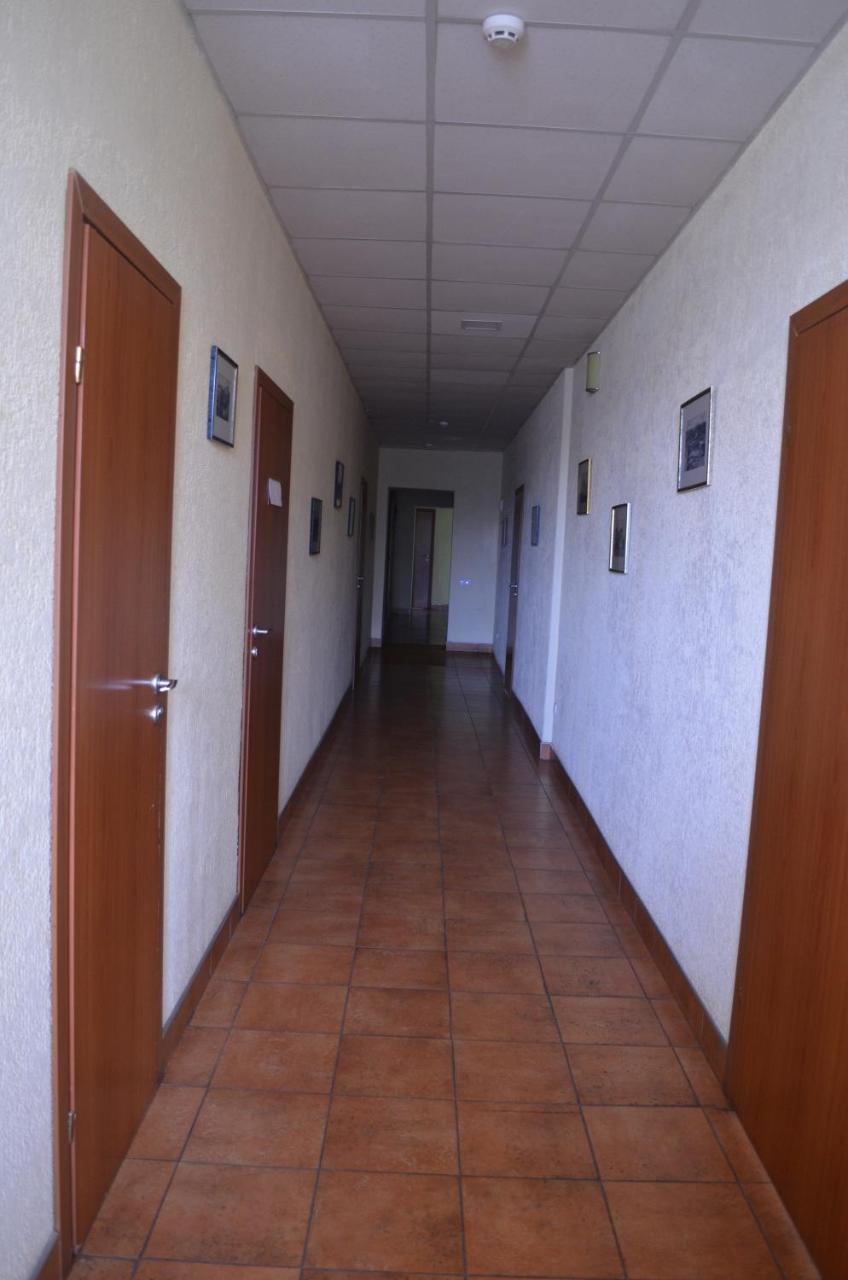 Gostiniy Dvor Hotel Vinnytsia Exterior photo