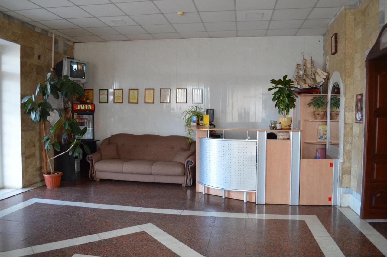 Gostiniy Dvor Hotel Vinnytsia Exterior photo