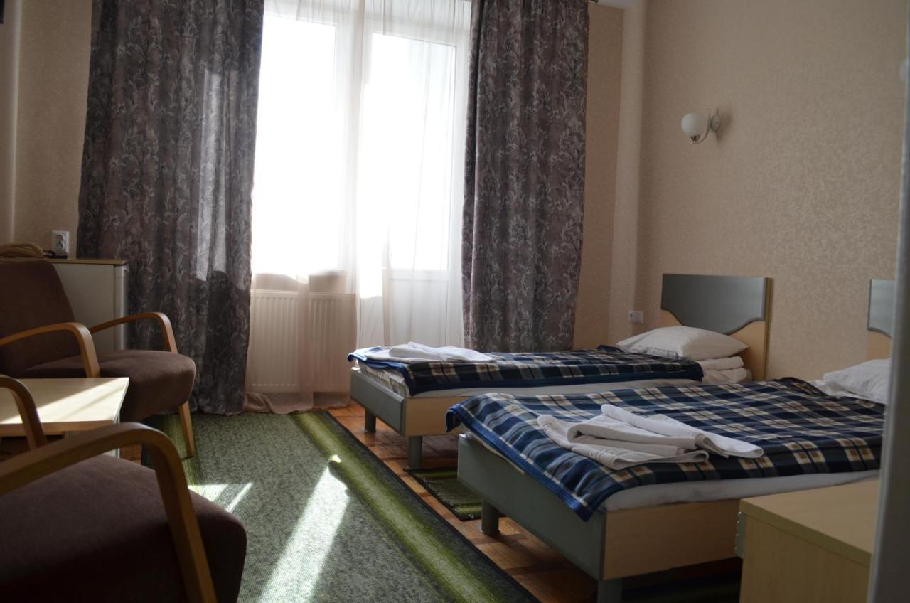 Gostiniy Dvor Hotel Vinnytsia Exterior photo